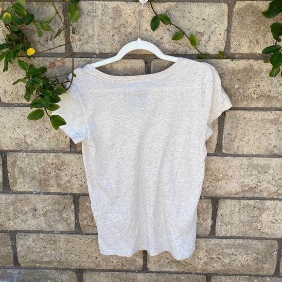 Levi’s • Floral Spell Out Graphic T-Shirt boho - Picture 2 of 3